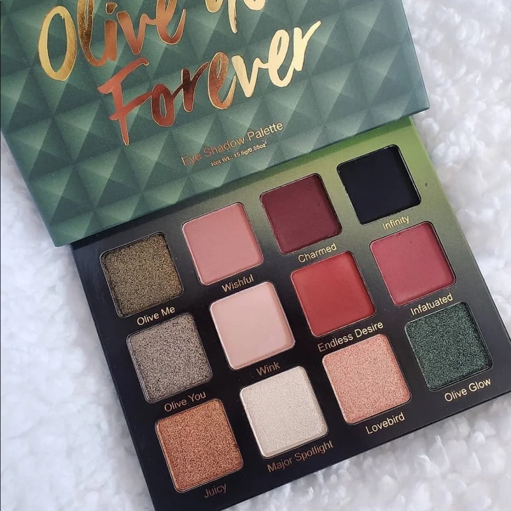 🫒 Violet Voss Cosmetics Olive You Forever Eyeshadow Palette